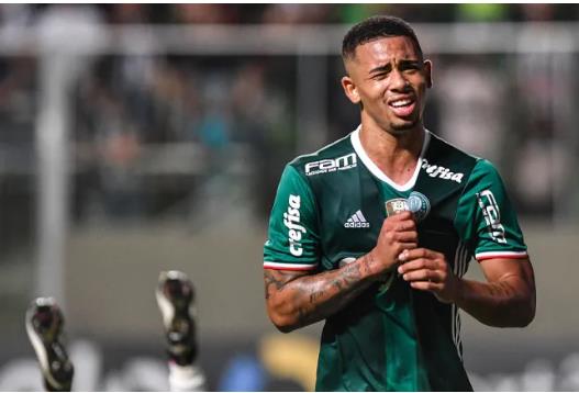 Jesus bat dau su nghiep cua minh tai Palmeiras.