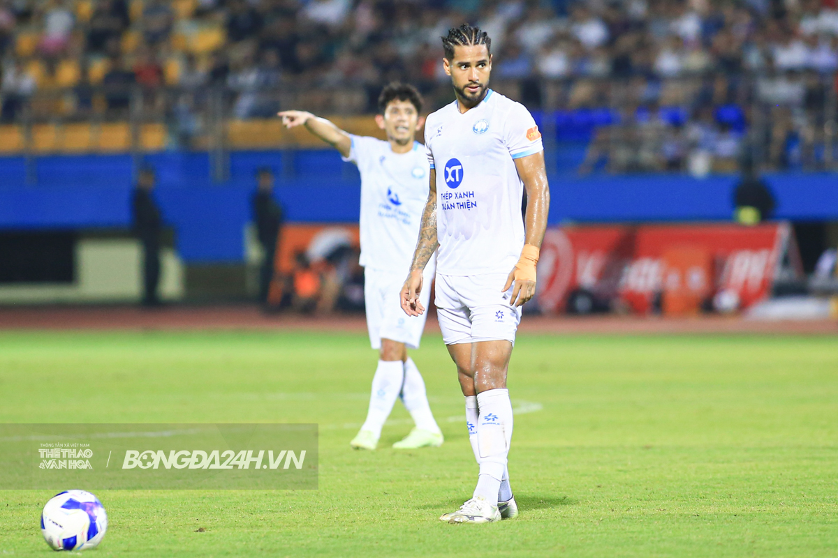 Romulo Ninh Binh vs Nam dinh 22/9